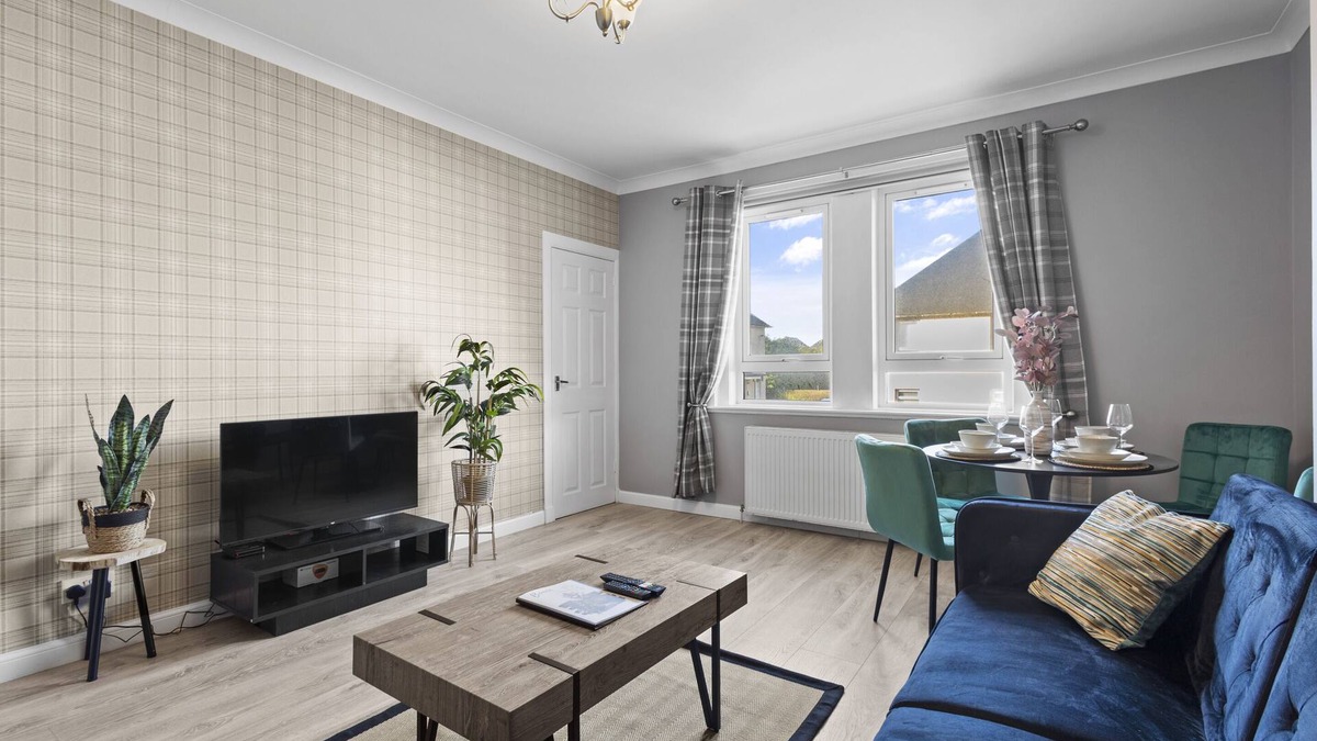 Kilmarnock Apartment | Modern Home in Hurlford, Kilmarnock
