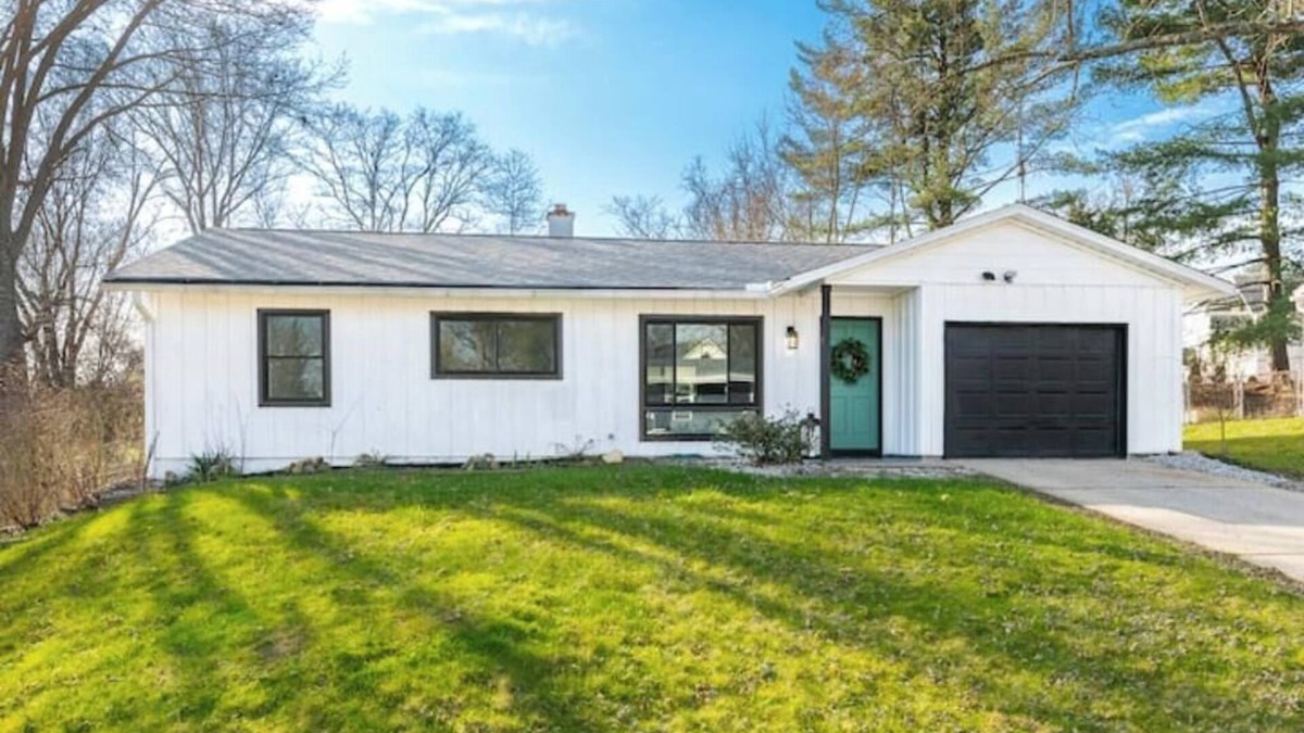 Bloomington House | Modern Home Near IU Stadium