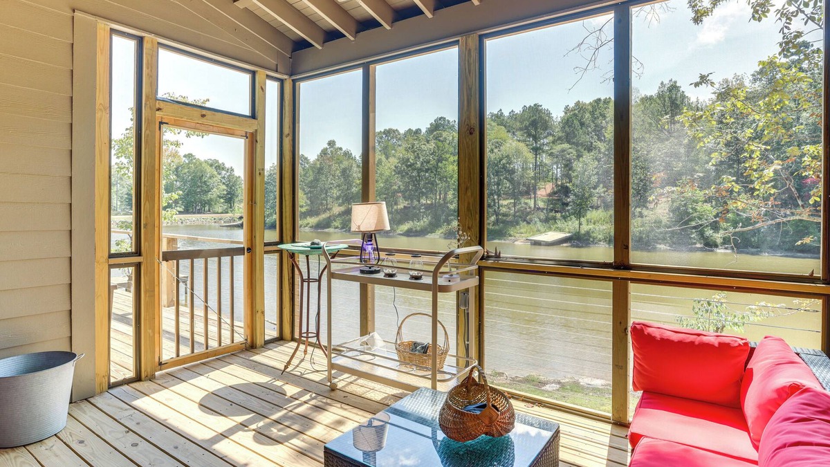 Little Kowaliga Cottage | Modern Home Near Lake Martin: Fishing Pond On-Site