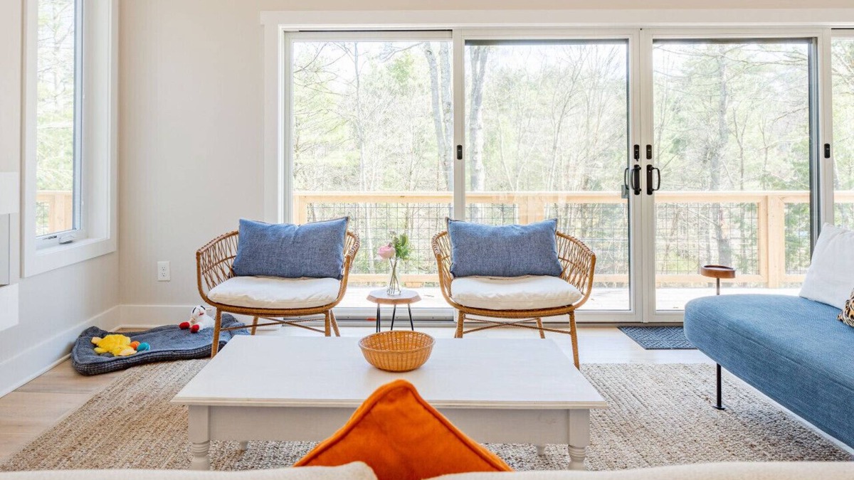 Sparrow Bush House | Modern Home w/ Creek Views near the Delaware River
