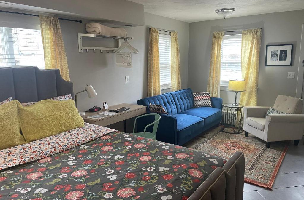 Reedsville House | Modern Homestead Guest House