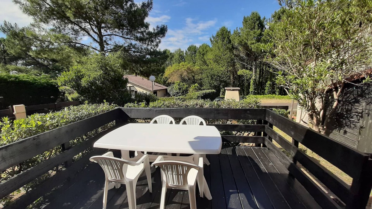 Le Penon House | Modern House Close to Forest and Ocean with Garden, Terrace, and BBQ