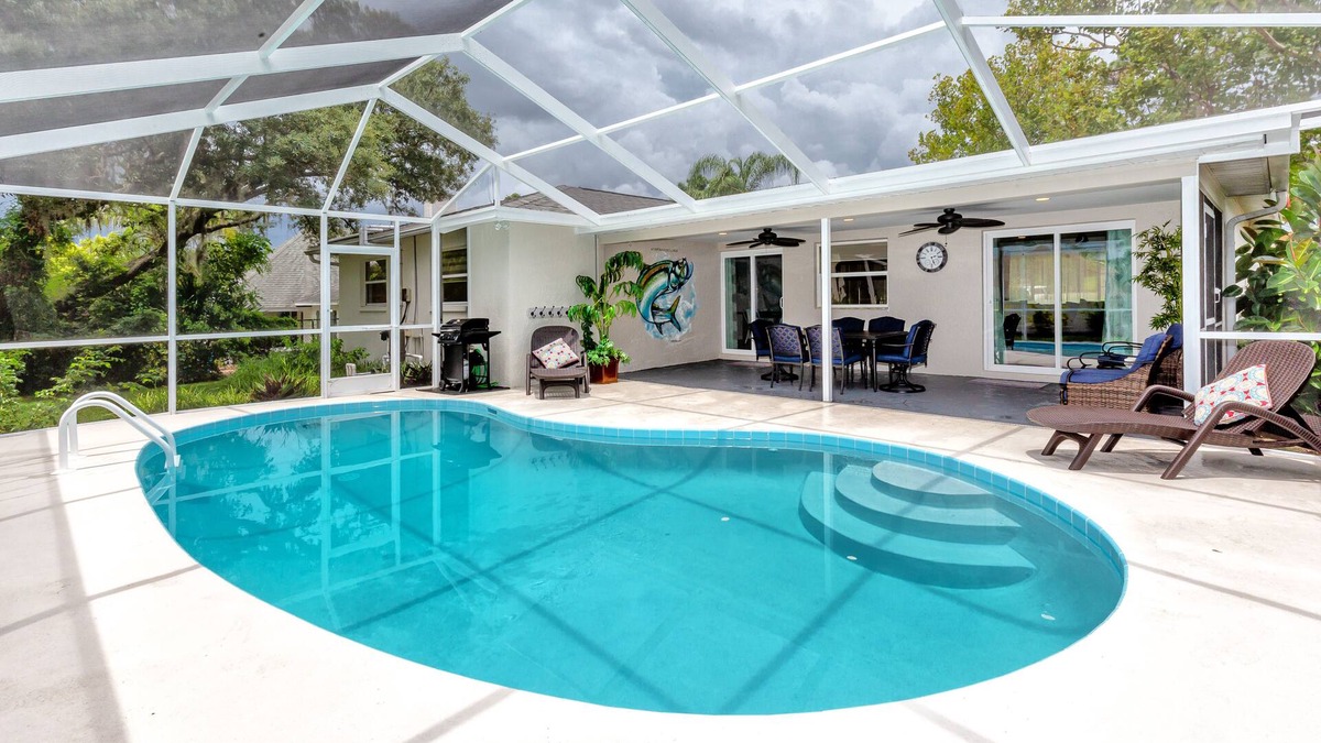 Tarpon Springs House | Modern House, Heated Pool, Fenced, Beaches, Relax