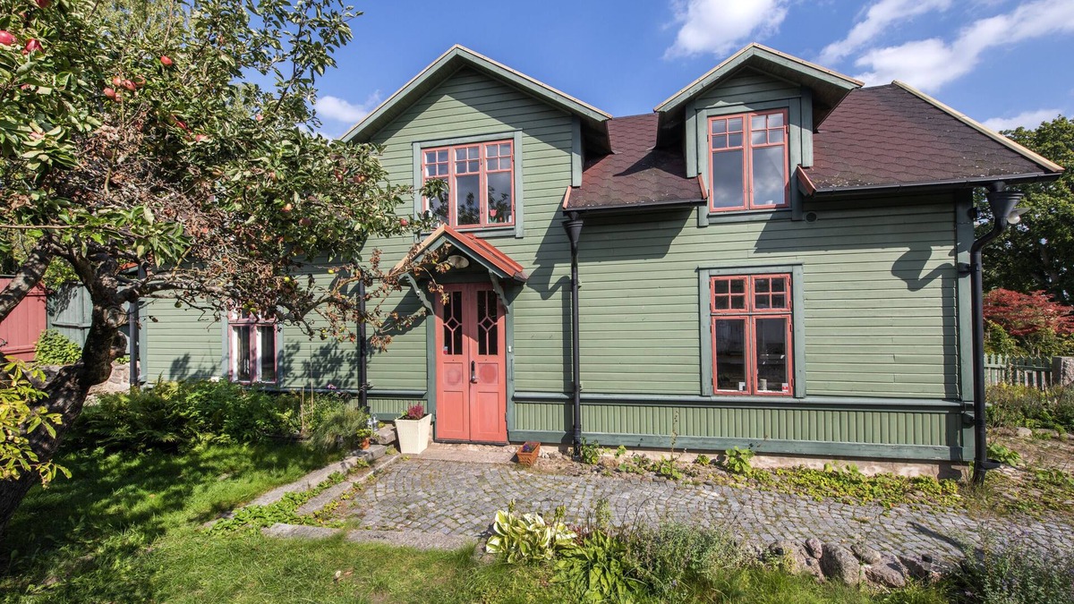 Ronneby House | Modern house in Ronneby near lake and sea