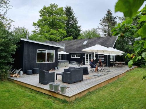 Faxe Ladeplads House | Modern House With Outdoor Spa And Sauna