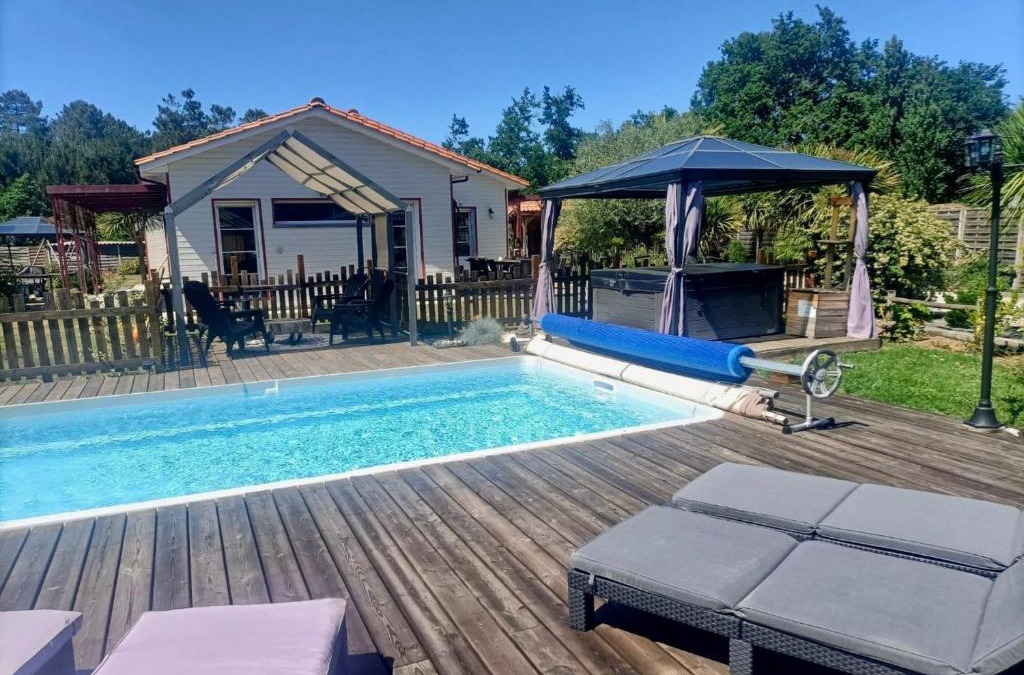 Carcans House | Modern house with Pool & Jacuzzi in Carcans