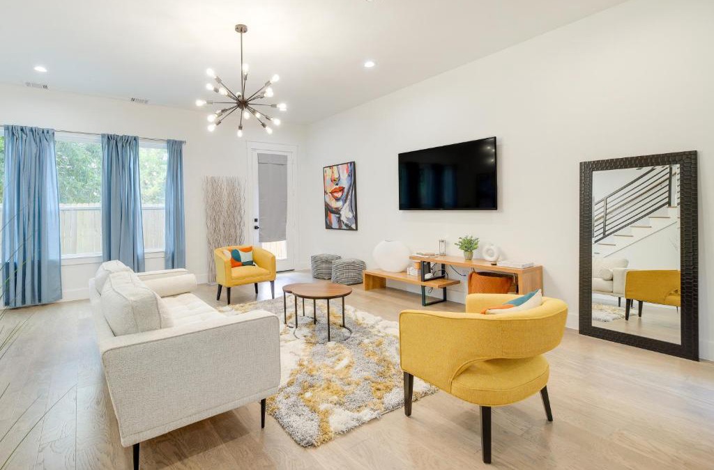 Northside House | Modern Houston Home with Yard, 3 Mi to Toyota Center
