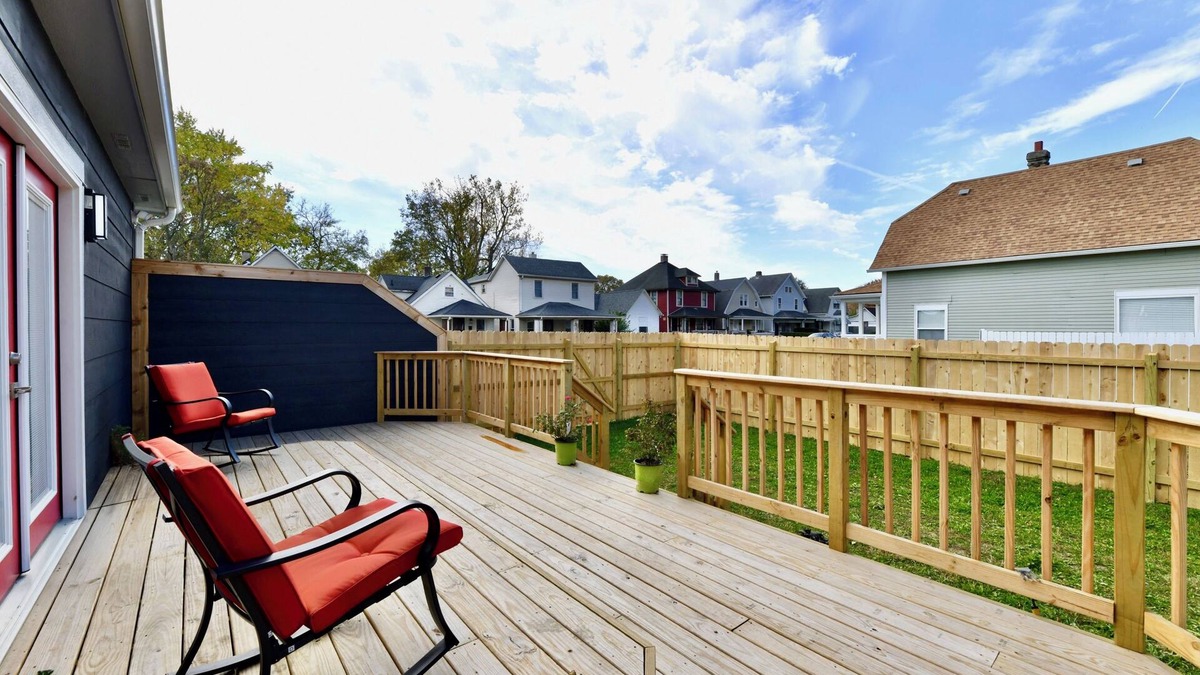 Indianapolis House | Modern Indy Stay: Quiet, Comfortable, & Convenient