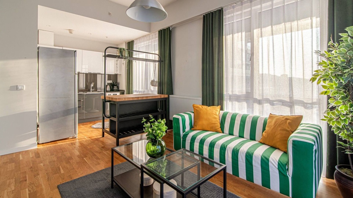 Kagithane Apartment | Modern Istanbul Flat, 10 Min to Airport Metro