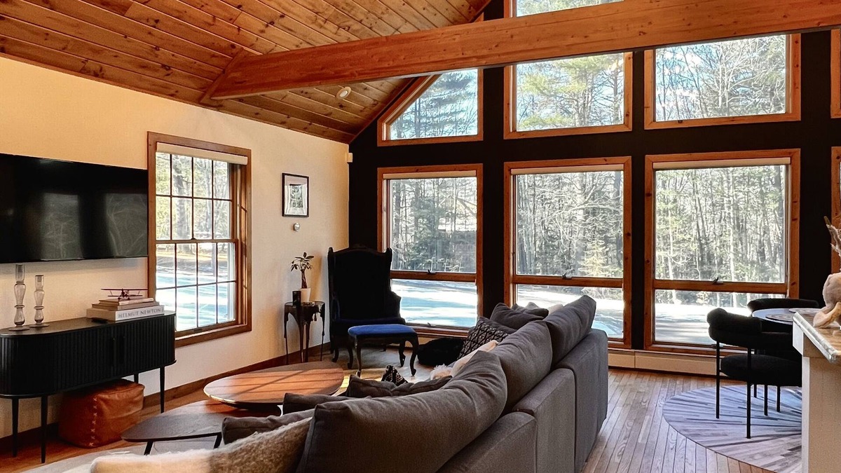 White Haven Ski Chalet | Modern Jack Frost Ski Chalet in the Poconos