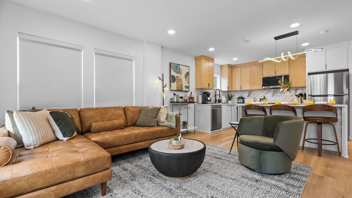 Oak Cliff Apartment | Modern Japandi 2BR w/Parking & EV Charger