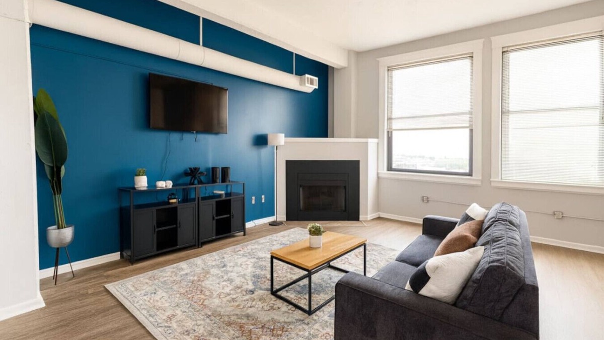 Downtown Cleveland Apartment | Modern King Loft Playhouse Sq & CSU