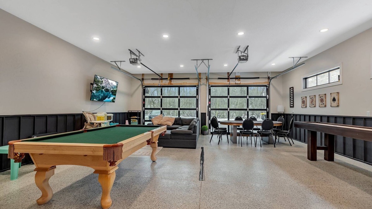 Spicer House | Modern Lake Home with game room and large patio in Spicer