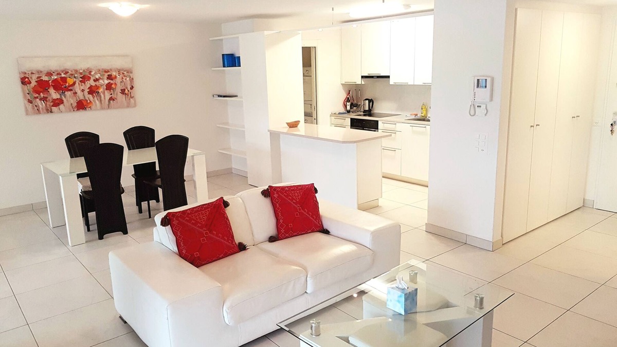 Locarno Apartment | Modern Lake View 605