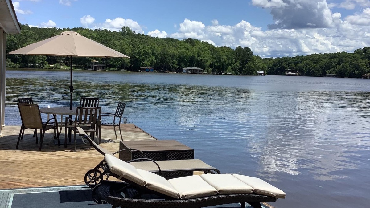 Wise House | Modern Lakefront House w/Private Dock & Kayaks.nHigh Speed Internet