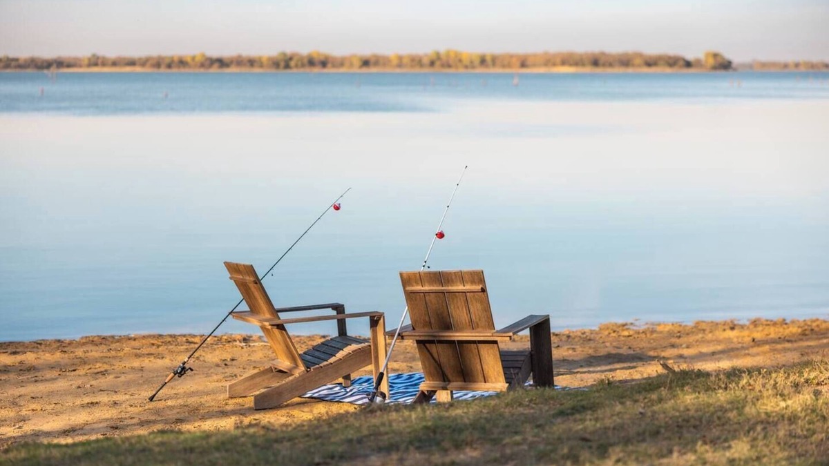 Little Elm House | Modern Lakehouse for 6, Pet+EV, Walk to the lake!
