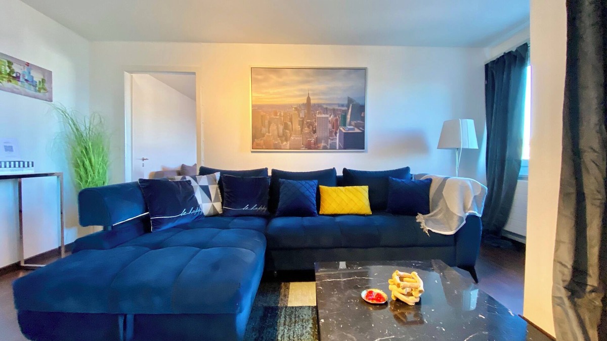 Romanshorn Apartment | Modern Lakeview 4-Bedroom-Apartment