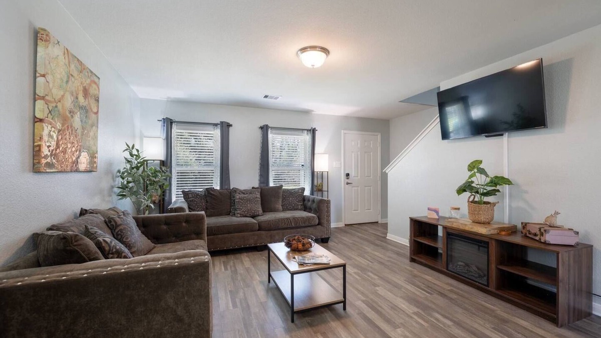 Livingston House | Modern Livingston Home In Gated Lakeside Community