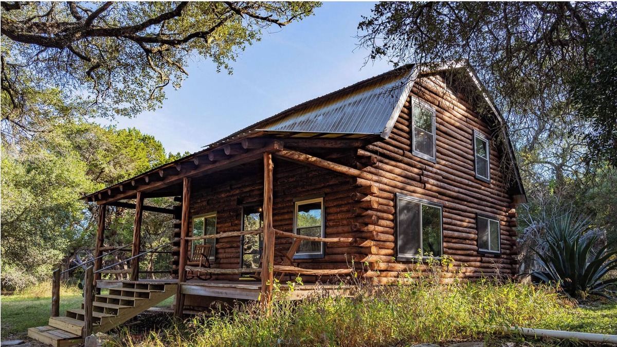 Driftwood Cabin | Modern log cabin in Driftwood with alpacas near Wimberley and vineyards!