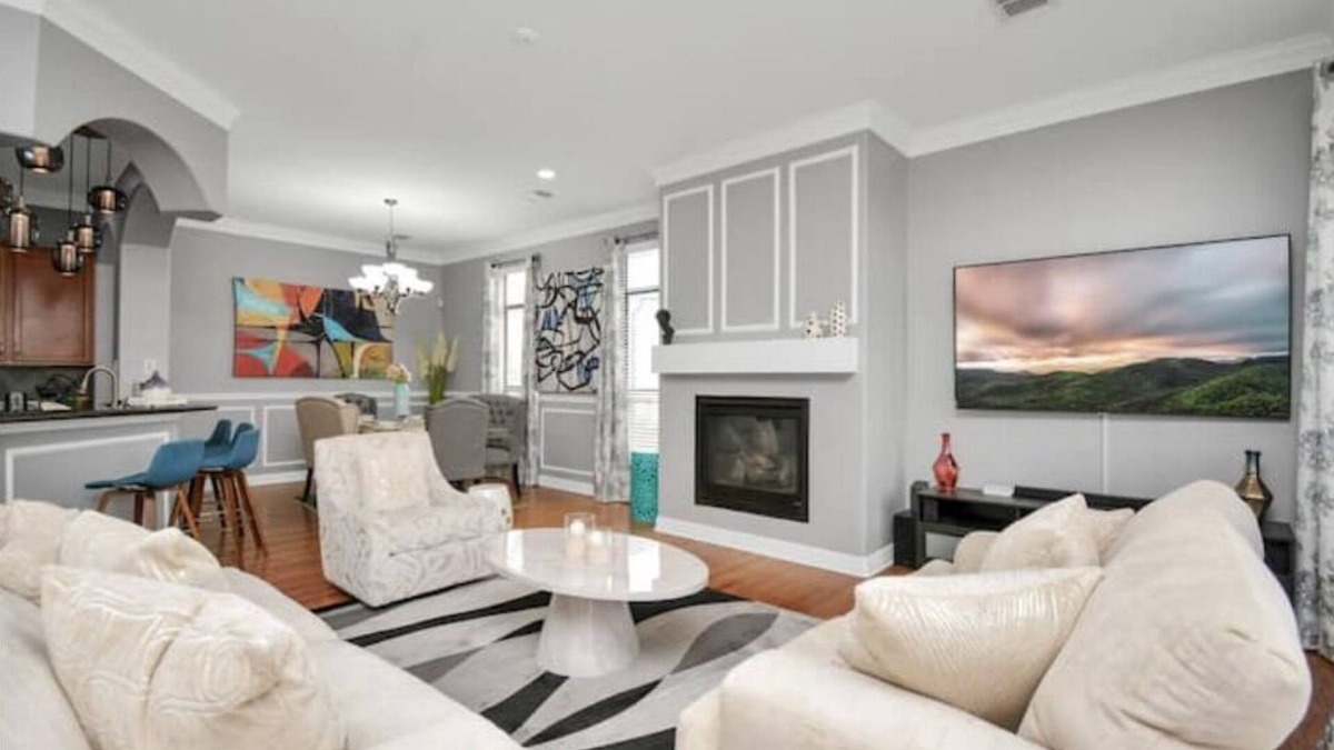 Washington Ave./ Memorial Park House | Modern | Luxe | 3BR/3.5Ba Spacious Home | Walkable