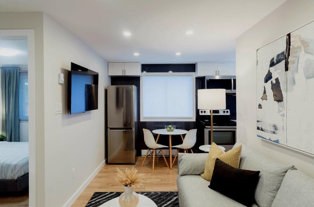 Beacon Hill South - Cardinal Heights Apartment | Modern, Luxurious Apartment near Downtown Ottawa