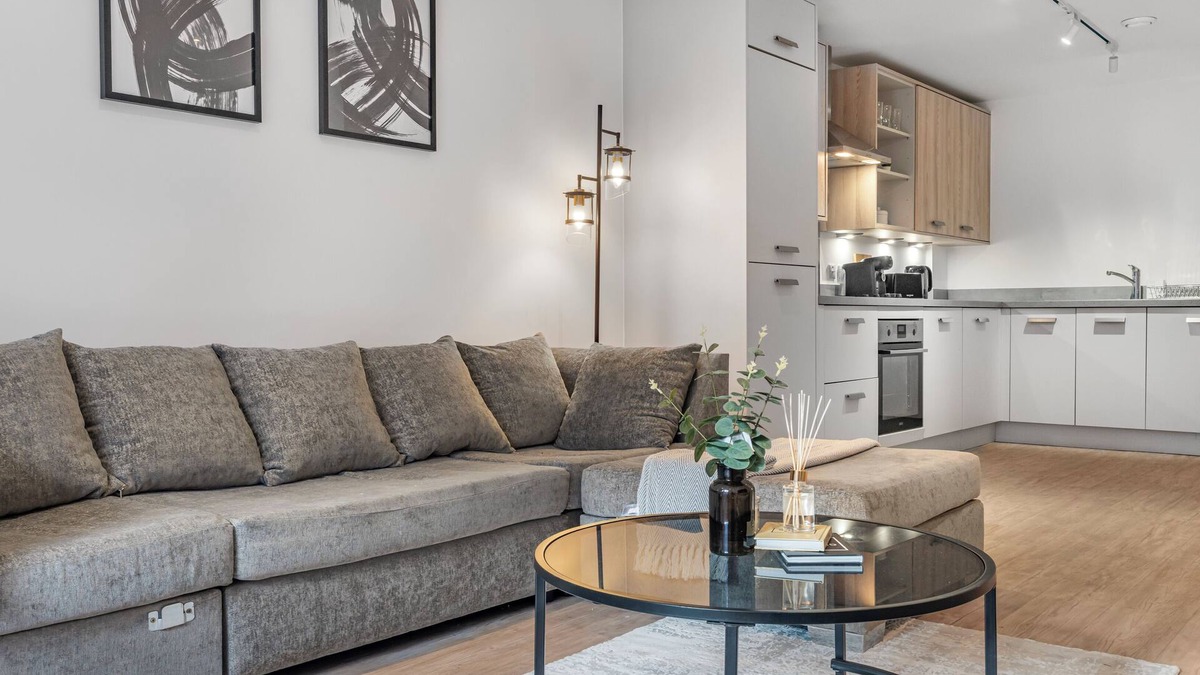 Bordesley Apartment | Modern Luxury 1 bed Apartment in Birmingham City Centre - Near the Bullring