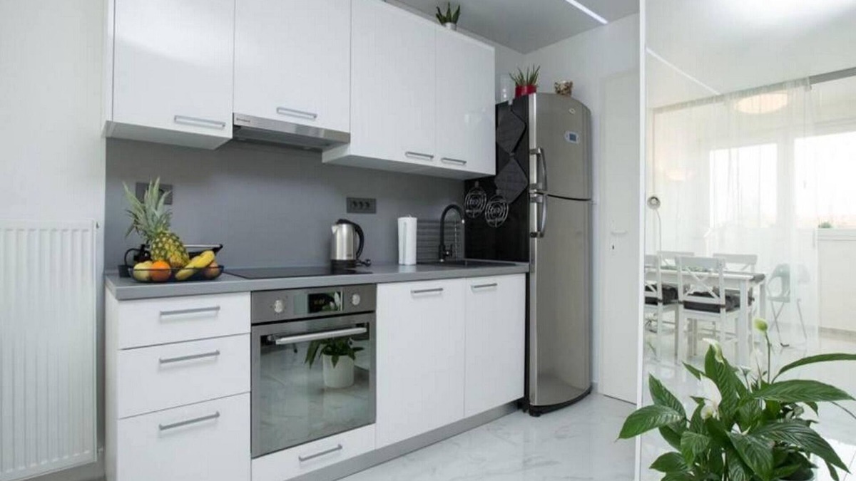 Velika Gorica Apartment | Modern & Luxury APT Zagreb Airport W/free WiFi - One Bedroom Apartment