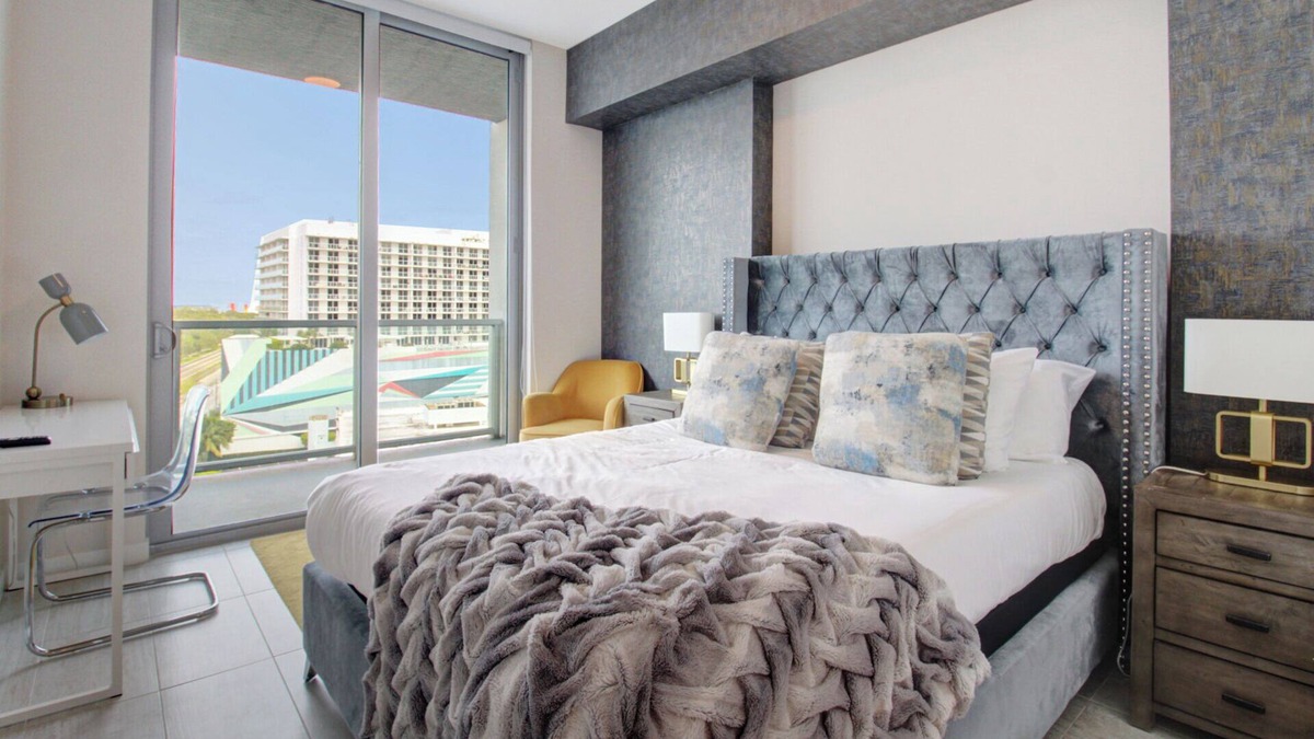 Northeast Miami Condo | Modern Luxury Condo in Quadro – Walk to Wynwood & Design District