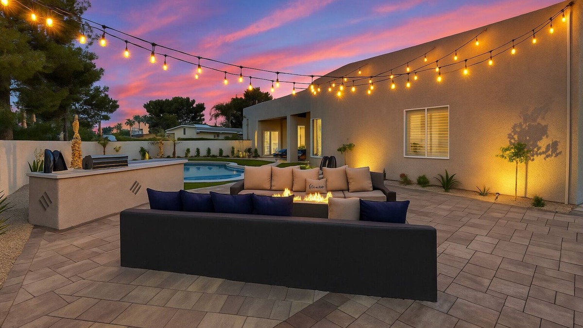 Las Vegas House | Modern luxury home ! 7 mins from the strip