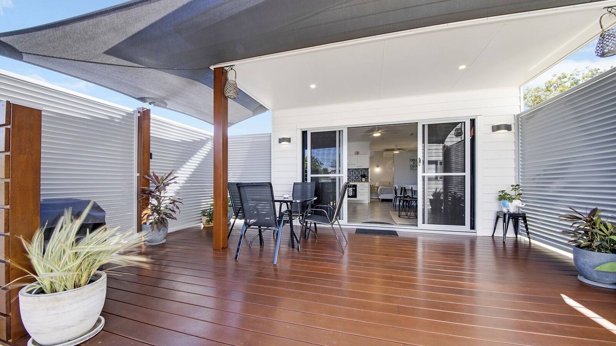 Emu Park Apartment | Modern Luxury Studio