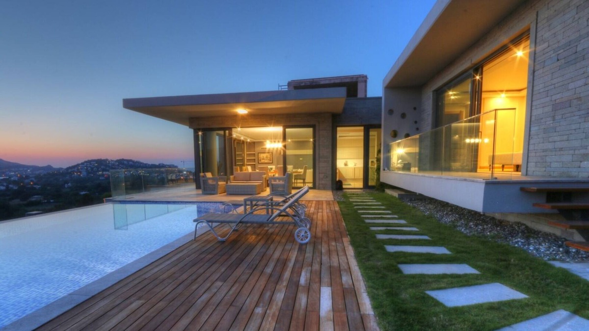 Yalikavak City Center Villa | Modern Luxury Villa in close to Yalikavak Center!