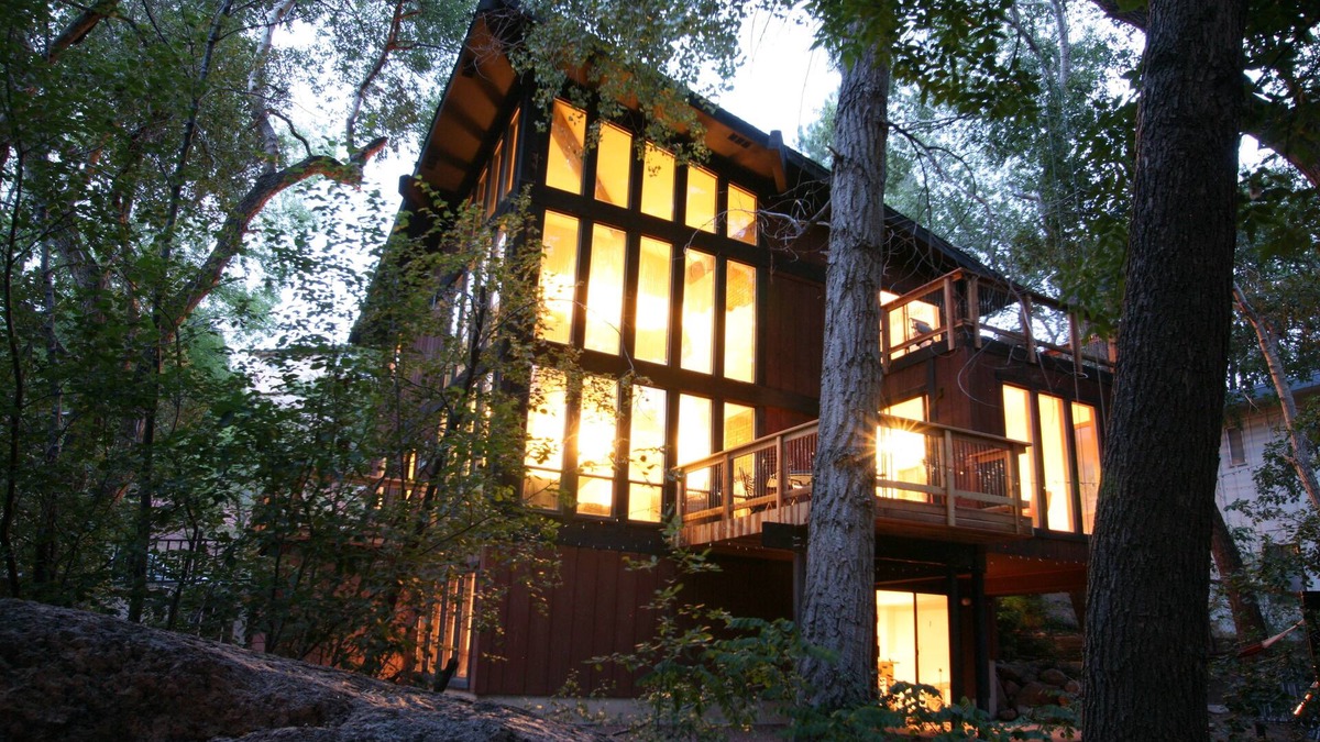 Manitou Springs House | Modern Manitou — Stream, Big Trees, Boulders, Wildlife, King Bed, Foosball, W/D
