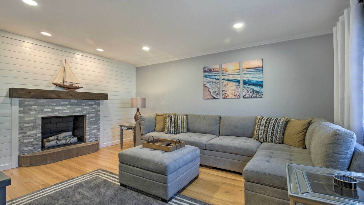 Middletown Apartment | Modern Middletown Retreat, Minutes to Downtown!