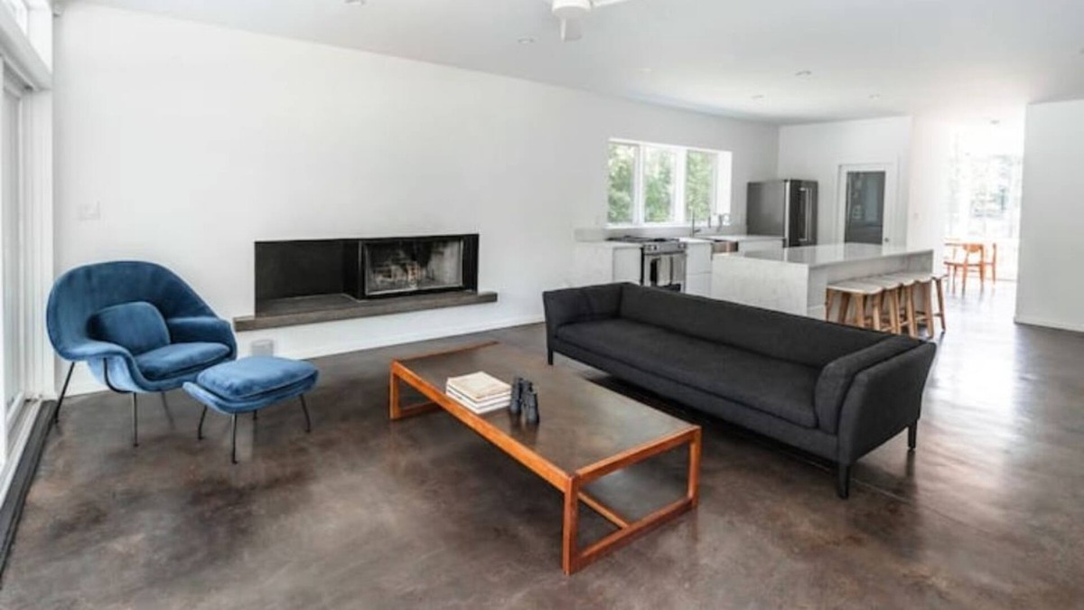 Wappingers Falls House | Modern minimalist Beacon-area home 1.5h from NYC