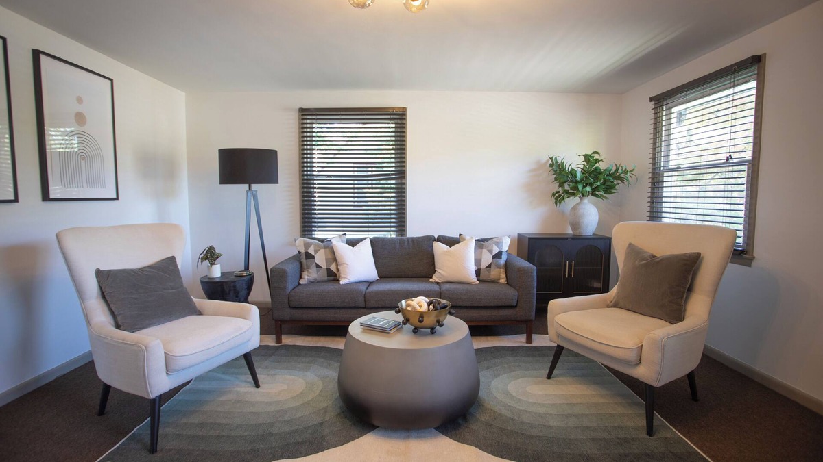 Menasha Apartment | -Modern Minimalism: Cozy, Sleek Stay-