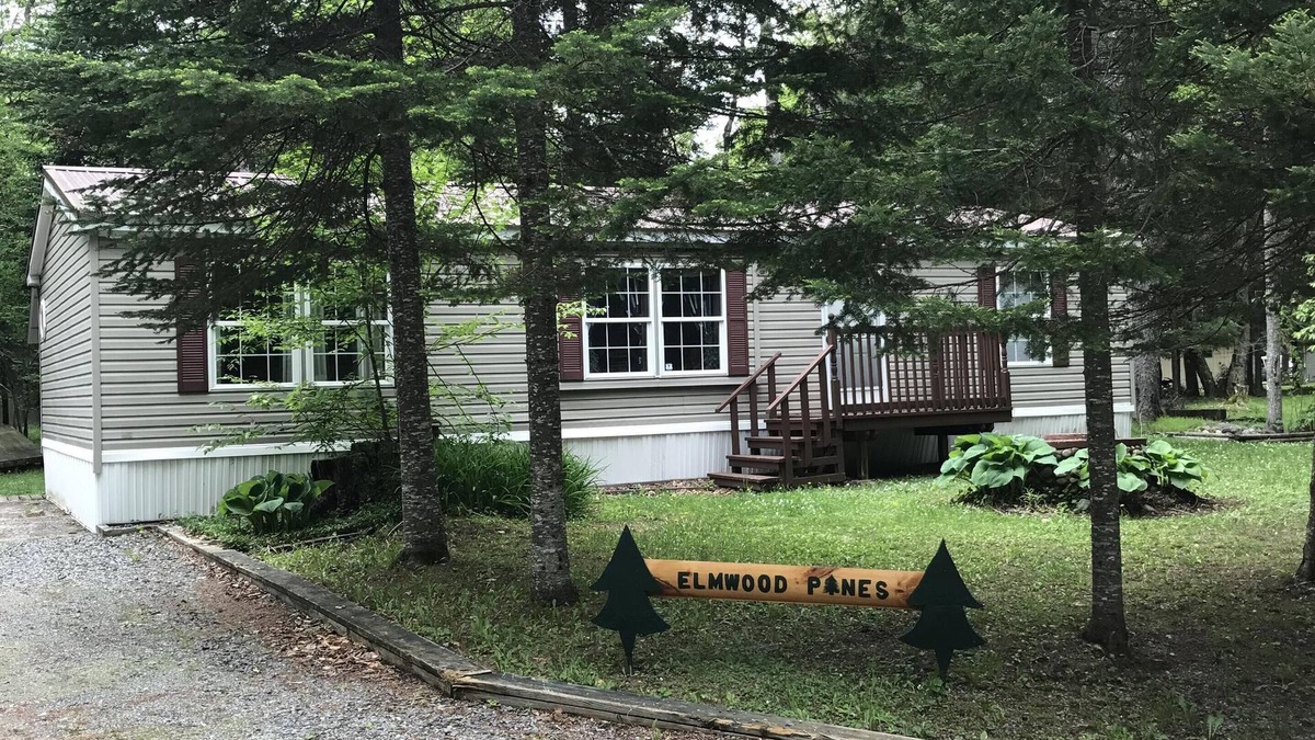 Woodgate House | Modern Modular ADK Camp