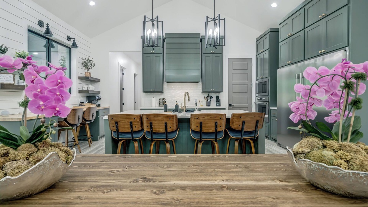 Eufaula House | *Modern Mountain Home In The Woods*