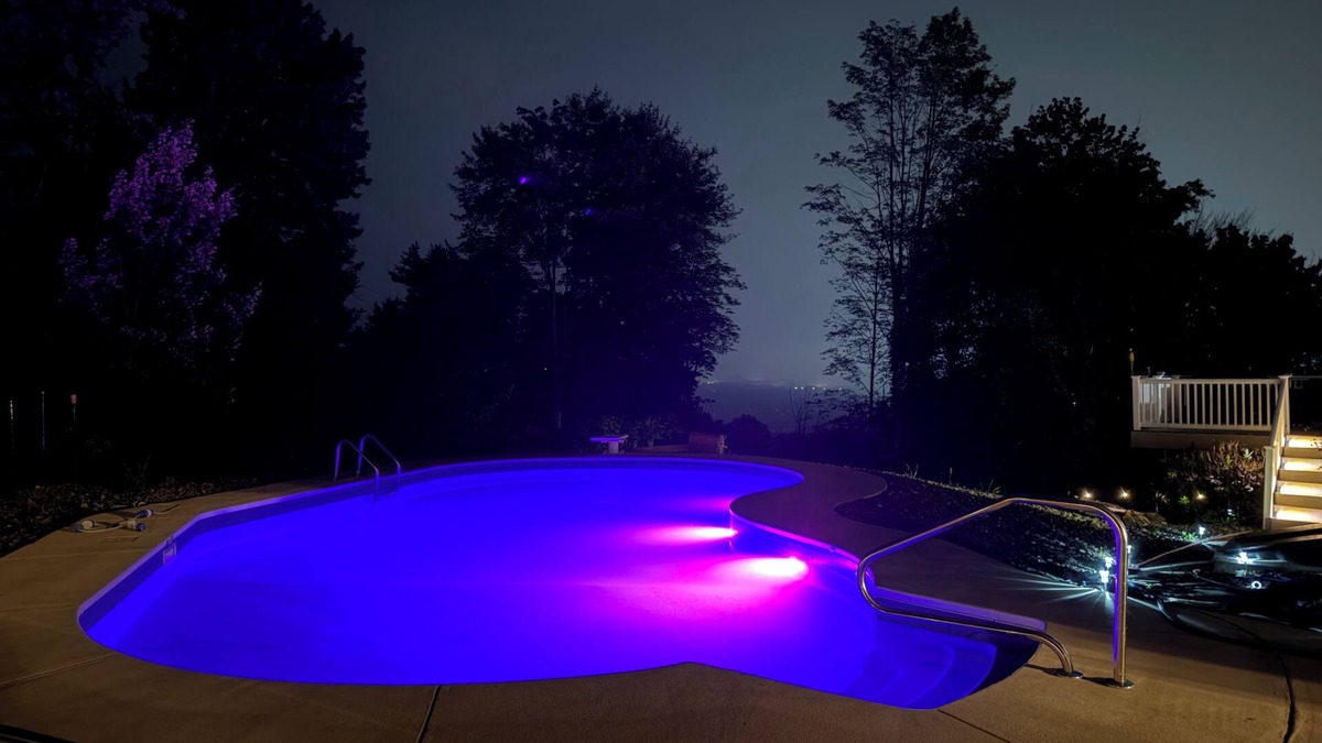 Horseheads House | Modern Mountain Retreat With Pool