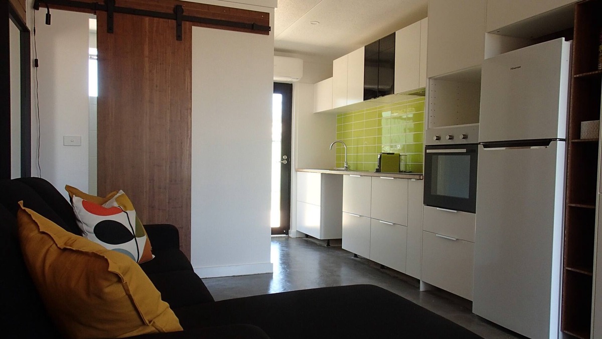 Wahgunyah Apartment | Modern Murray River Retreat