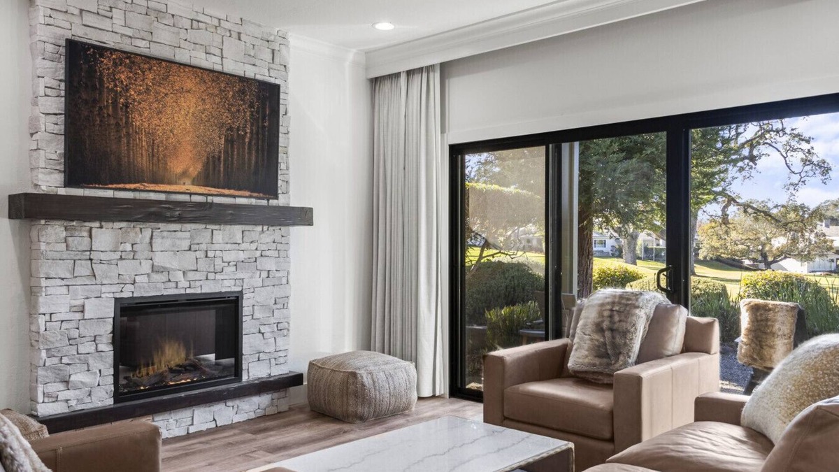 Napa Condo | Modern Napa Retreat on Silverado’s 8th Hole