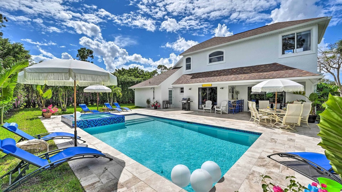 Palm River Estates House | Modern Naples Oasis w/Saltwater Pool & Jacuzzi!