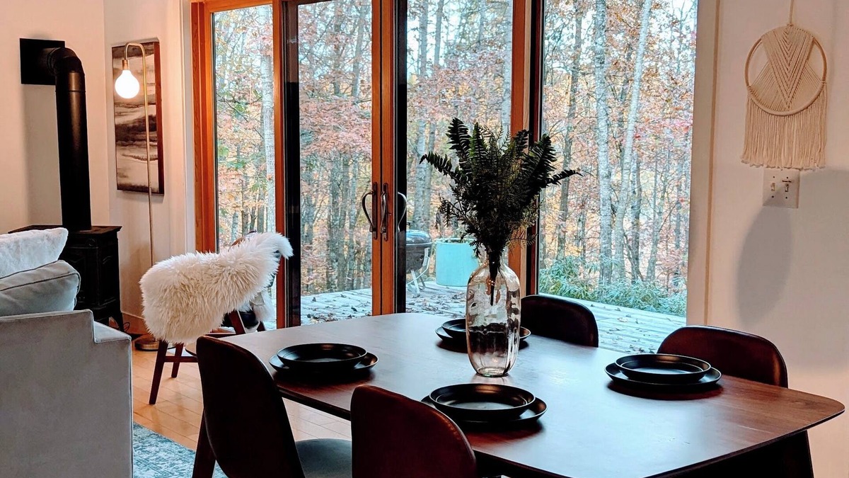 Spooner Cabin | Modern nCabin-HotTub -Lake Peaceful Escape!