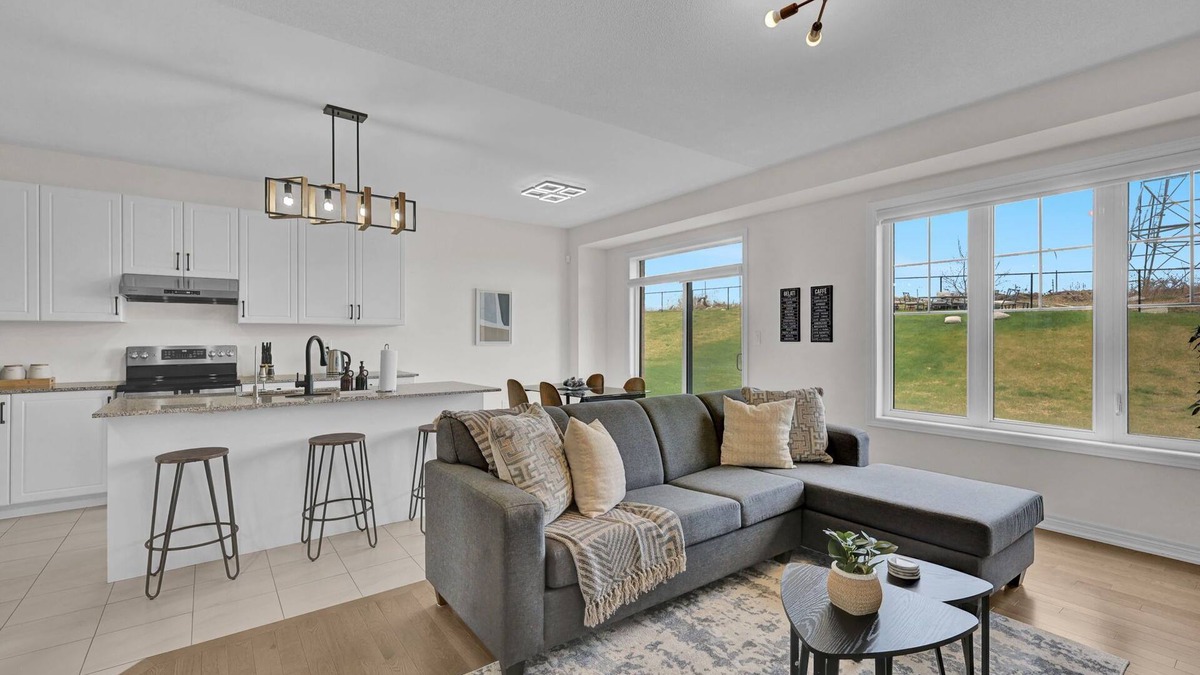 Pickering House | Modern Nest - 4 BR House, 5 Beds, 2.5 Baths, 3 Park