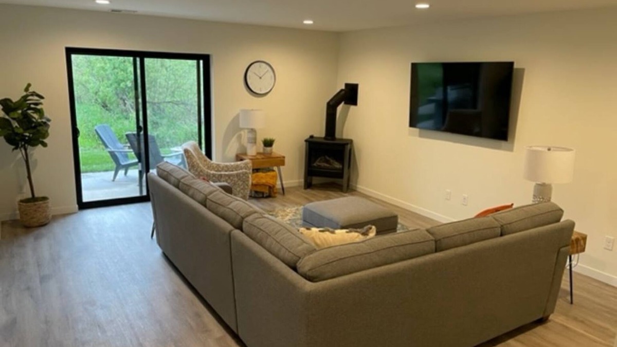 Hermantown Condo | Modern, NEW and beautiful. Come Enjoy PERFECTION!