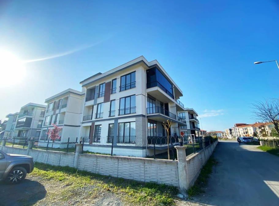 Serdivan Apartment | Modern New furniture Apartment -Istanbul Highway