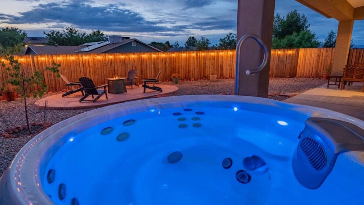 Cottonwood-Verde Village House | Modern Newly Built Cottonwood Home with Hot Tub & Firepit