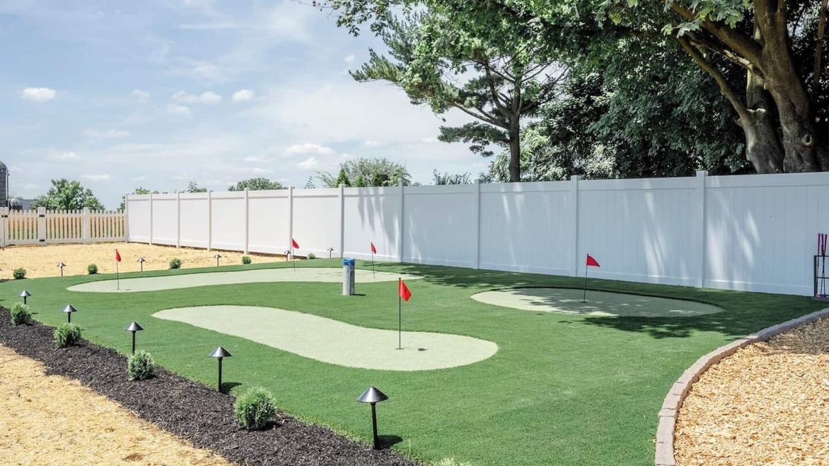 Ronks House | Modern newly renovated * Putting green - game room