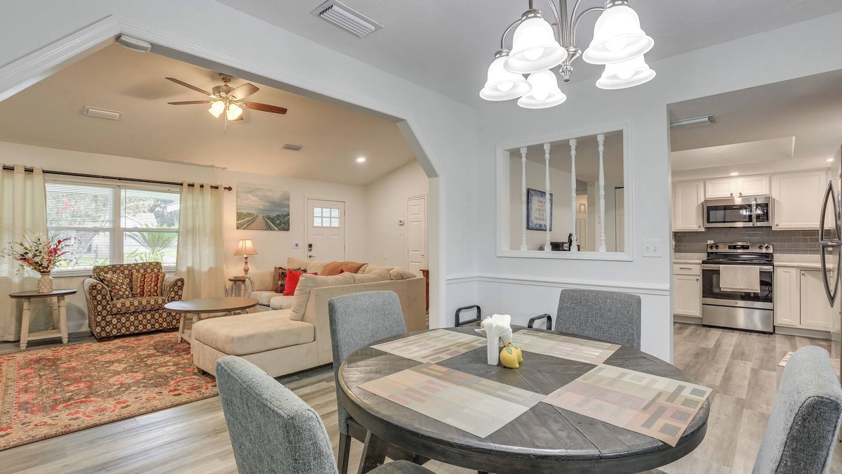 Ocala House | Modern Ocala Oasis w/Fire Pit + Gas Grill!