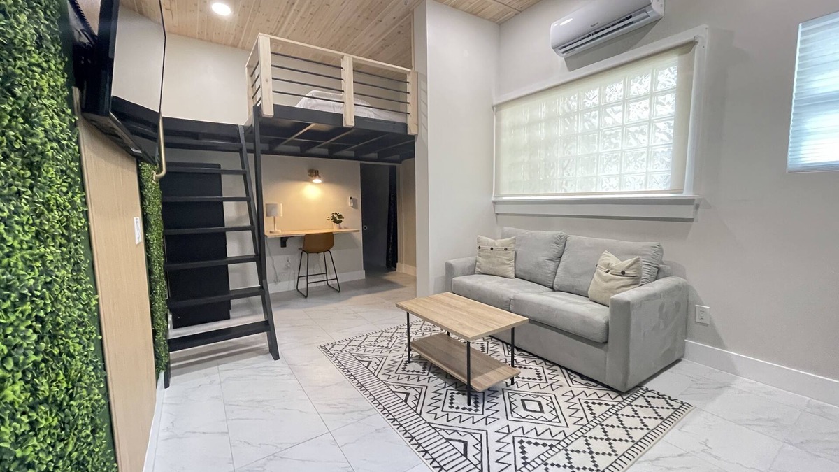 Ocala Apartment | Modern Ocala Studio Cabin