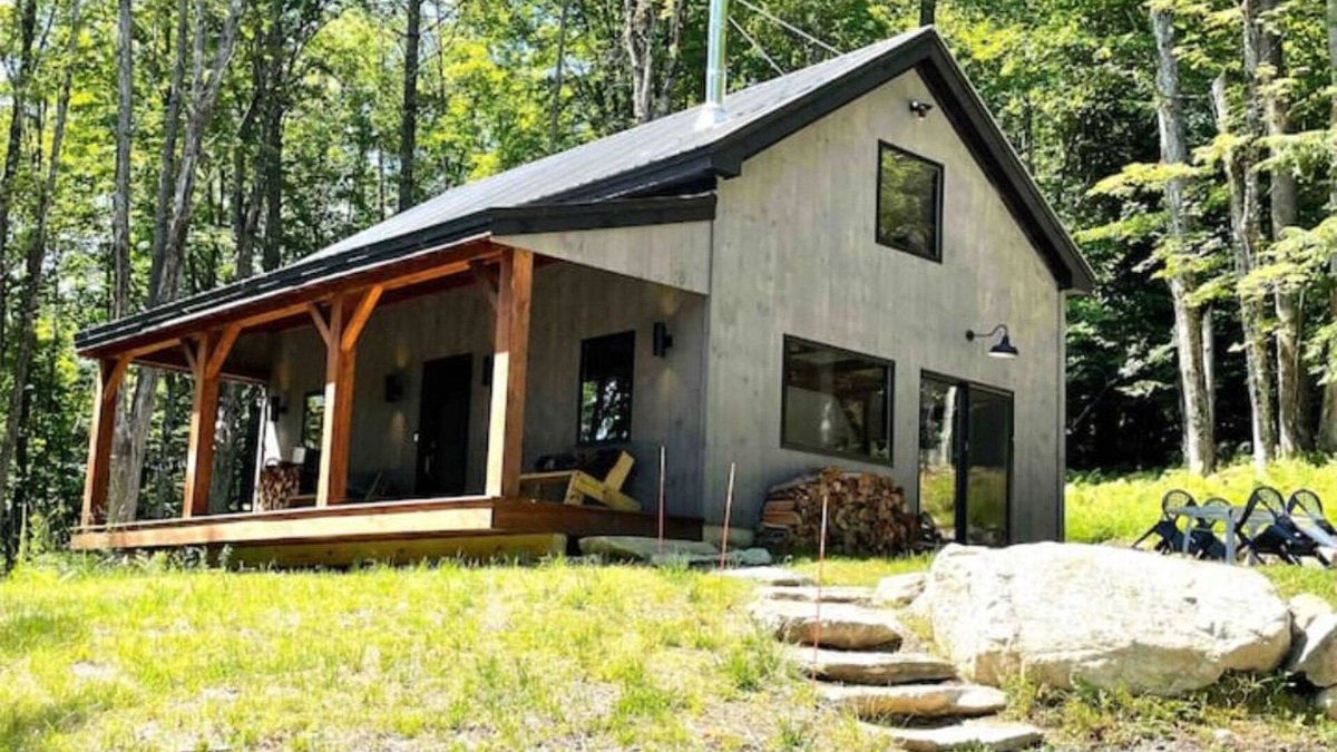 Ludlow Cabin | Modern Okemo Smart Cabin As Seen On DIY Network